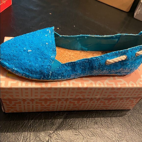 🚨SHOES🚨 - Picture 2 of 3